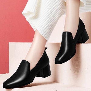 【35-42码】大码粗跟单鞋女圆头女高跟鞋尖头中跟秋季工作皮鞋女