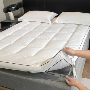 在耳边5cm加厚软床垫1.5/1.8床褥3D绗缝立体蓬松宿舍床垫保护垫
