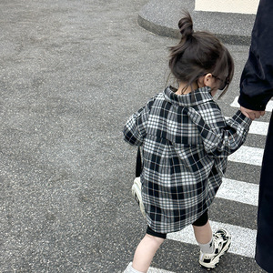 女童格子衬衫春秋款韩版慵懒风小女孩长袖衬衣外套黑白格洋气时髦