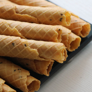 南京泸溪河蛋卷传统美食手工糕点卢溪河网红甜品苏式特色糕点代购