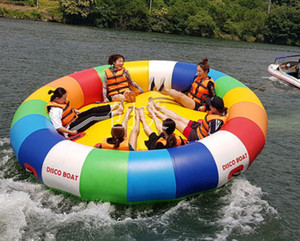 000人付款淘宝水上充气香蕉船飞鱼魔力转圈圈旋转陀螺海上摩托快艇