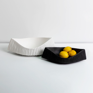 轻奢创意家居黑白船形陶瓷果盘摆件样板房间客厅茶几桌面装饰物品