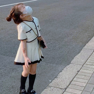 女童夏季新款韩版白色小香风2件套2024女宝宝短袖上衣+百褶裙潮