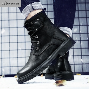 马丁靴男工装靴内增高港味短筒半靴加绒马蹄了靴汀钉黑色皮鞋职业