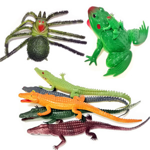 仿真爬行动物模型假蜘蛛捏响软胶母子青蛙发声鳄鱼吓人整人玩具