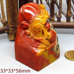旧藏精品 寿山石山坑之首五彩杜陵石年年有余印章摆件33*33*56mm