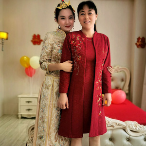 高贵喜庆婚礼妈妈礼服结婚秋冬季款高端母亲喜婆婆婚宴装加绒套装