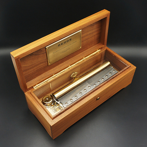 沃尔塔瓦河成色超好经典瑞士reuge御爵144音3曲机械音乐盒八音盒