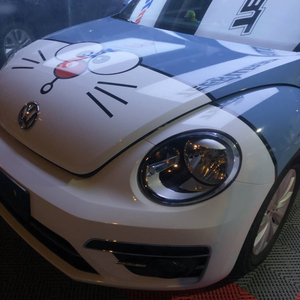 哆啦a梦机器猫车贴宝马甲壳虫车贴纸可爱蓝胖子引擎盖前保险杠