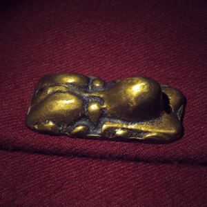 睿意藏传 西藏几十年雪狮利玛铜老托甲吊坠 皮壳包浆熟美