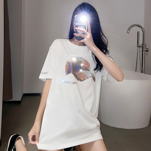 黑色闪闪上衣夏