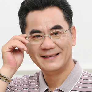 平光眼镜女中年