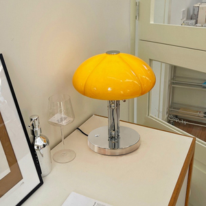 中古包豪斯卧室蘑菇台灯轻奢复古床头设计师创意南瓜灯具casa照明