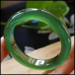 精品好玉58mm辽宁岫岩玉180料岫玉手镯深绿色冰透老料玉石玉镯