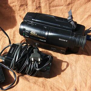 索尼hi8摄像机8mm磁带摄像机老式传统摄像机