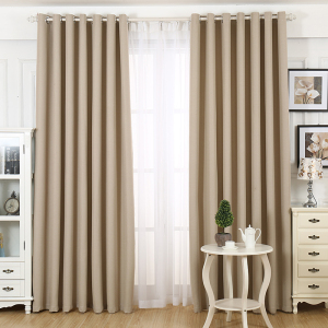卡其色窗帘
