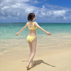 特价黄色小胸少女性感网红三角比基尼泳衣泳装显瘦分体性感沙滩