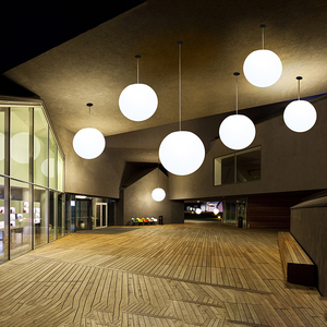 led圆球形吊灯酒店商场创意餐厅装饰灯具现代简约服装店橱窗挂饰