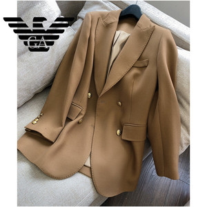 阿玛尼女套西装