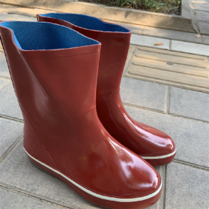 橡胶雨靴女时尚外穿水鞋防水中筒雨鞋防滑胶鞋宽松套鞋