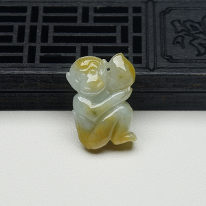 生肖猴翡翠小挂件
