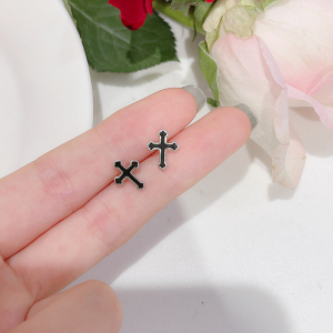 纯银嘻哈帅酷冷淡风黑色十字架耳钉男女设计感小众时尚气质耳环潮