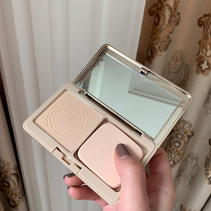 蓝色之恋粉饼 持久定妆控油修容散粉遮瑕防水干湿两用学生正品