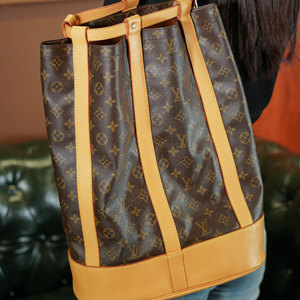 000人付款天猫路易威登lv双肩背包男女草间弥生蓝色皮革大容量电脑包