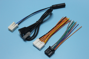 18款丰田凯美瑞19款亚洲龙汽车音响改装线材原车cd尾线 fm usb线