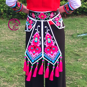 云南民族特色楚雄彝族绣花围腰两飘带民族服装配饰腰带黑色蓝色