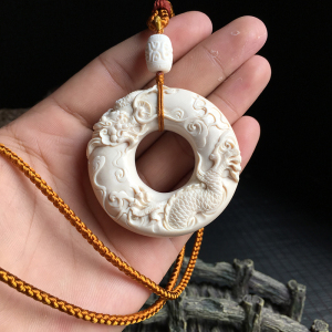 猛犸象牙挂件大师雕刻龙圈盘龙圈面包圈保平安猛犸牙吊坠文玩收藏