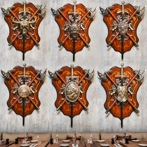 欧式铁艺盔甲刀剑斧盾牌壁挂创意家居酒吧网吧清吧墙壁装饰品挂件