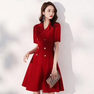 大码女装红色西装连衣裙胖mm遮肚显瘦职业裙收腰时尚礼服宴会裙子