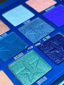 折扣 jeffree star blue blood j姐蓝血18色眼影盘 蓝色系