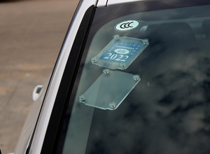 汽车静电贴年检贴袋吸盘式玻璃年审车检标志贴保险免贴免撕车标贴
