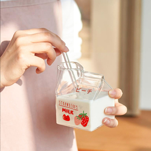 日式玻璃牛奶杯 儿童创意方形奶盒微波炉可加热适合喝奶吸管杯子