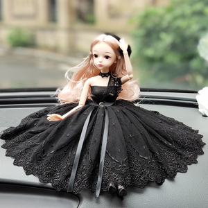 创意汽车摆件婚纱芭比娃娃车载摆件汽车内饰品女礼物漂亮汽车娃娃