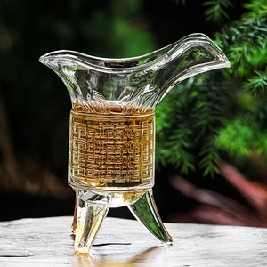 三足鼎酒杯
