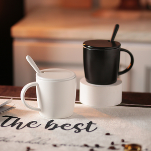 耐高温泡茶杯子陶瓷马克杯情侣水杯带盖子勺子简约咖啡杯喝水杯子