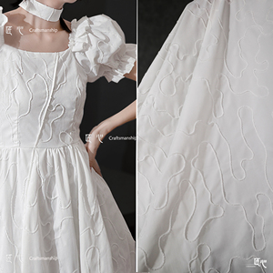 白色艺术线条 立体肌理纯棉布料绒质衬衫时尚服装设计师创意面料