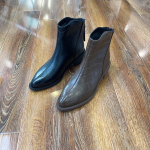 丝柏兰女鞋秋冬季新款高帮时装鞋马丁靴女超火百搭舒适女鞋休闲鞋