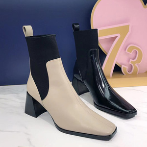 73hours/73小时女鞋丝绒拿铁2021秋冬新品方头粗跟拼接时装短靴女