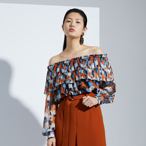 givhshyh巨式国际女装2020春抽象印花一字领压褶荷叶边雪纺衫衬衫