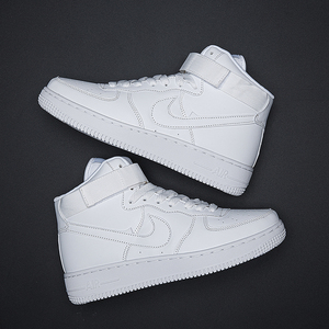 男鞋冬季潮鞋2020年aj1空军一号纯白高帮af1小白鞋ins过毒板鞋秋