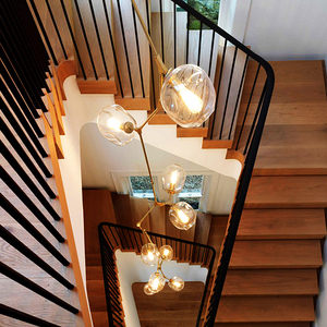 复式楼梯吊灯长吊灯别墅现代楼梯间大吊灯尖顶分子灯斜顶阁楼灯