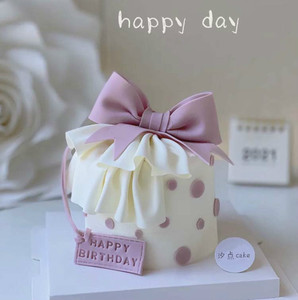 半翻糖高端蝴蝶结网红创意少女动物奶油生日蛋糕成都重庆同城配送