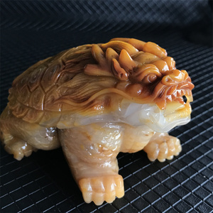 瑞皇翠天然正宗玉石云南黄龙玉鸡油黄龙龟摆件精品珠宝荣归故里证