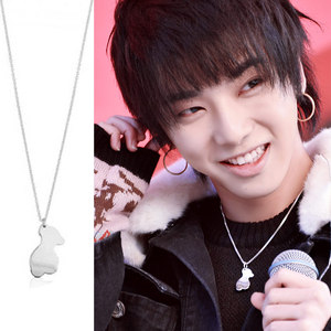 华晨宇同款小熊项链2019王牌综艺新款情侣简约女气质choker锁骨链