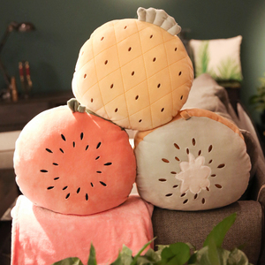 可爱水果靠垫抱枕暖手捂粉草莓菠萝毛绒玩具办公室多功能空调毯子