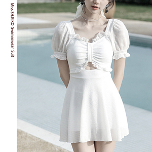 淑惠kiko小众设计师显瘦裙式大码泳衣女遮肉肉温泉度假泡泡袖泳装